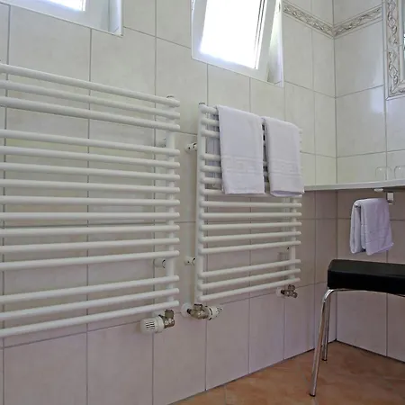 דירה Modern In Sauerland With Balcony שמאלנברג