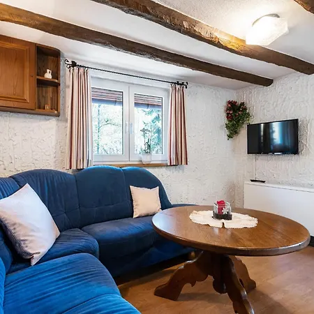 Modern In Sauerland With Balcony שמאלנברג
